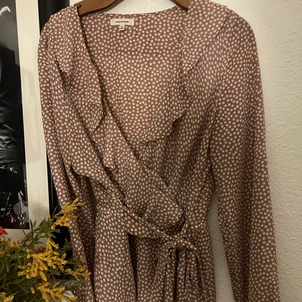 Max studio wrap blouse